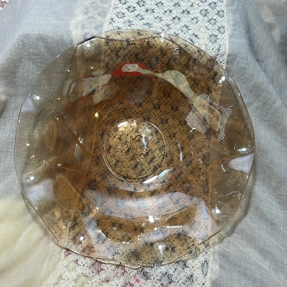 Large Marigold Iris Bowl - Picture 2 of 4